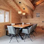 Apartment Secret Place Luxury Floor With Jacuzzi A Dream In Old Wood