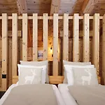 Appartement Secret Place Luxury Floor With Jacuzzi A Dream In Old Wood *
