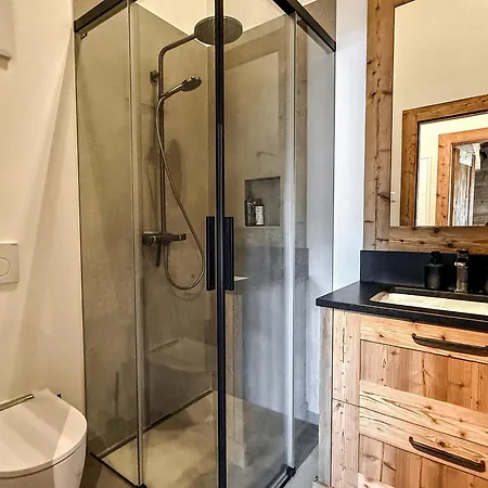 Secret Place Luxury Floor With Jacuzzi A Dream In Old Wood *