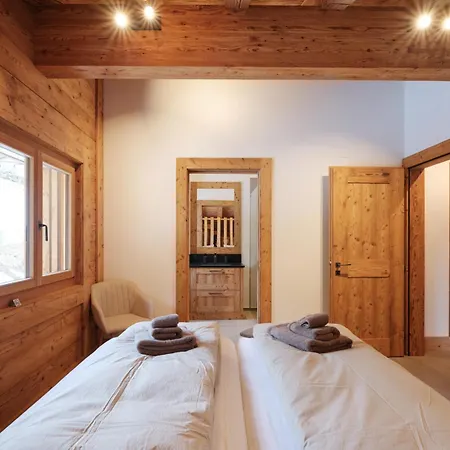 Daire Secret Place Luxury Floor With Jacuzzi A Dream In Old Wood *