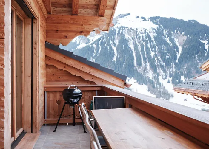 Apartament Secret Place Luxury Floor With Jacuzzi A Dream In Old Wood Lenk