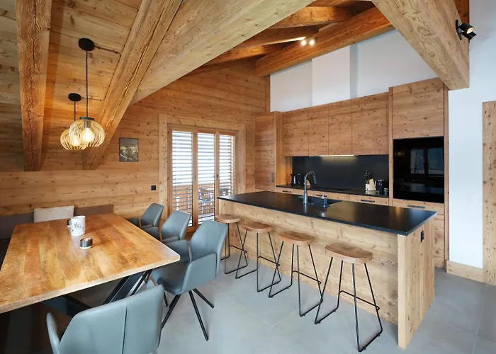 Apartament Secret Place Luxury Floor With Jacuzzi A Dream In Old Wood Lenk