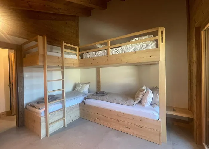 Secret Place Luxury Floor With Jacuzzi A Dream In Old Wood Apartament