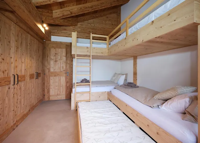 Secret Place Luxury Floor With Jacuzzi A Dream In Old Wood Apartament *