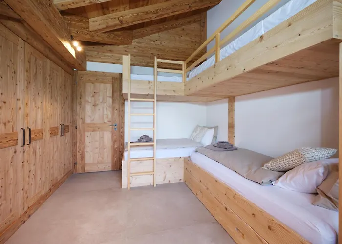 Secret Place Luxury Floor With Jacuzzi A Dream In Old Wood